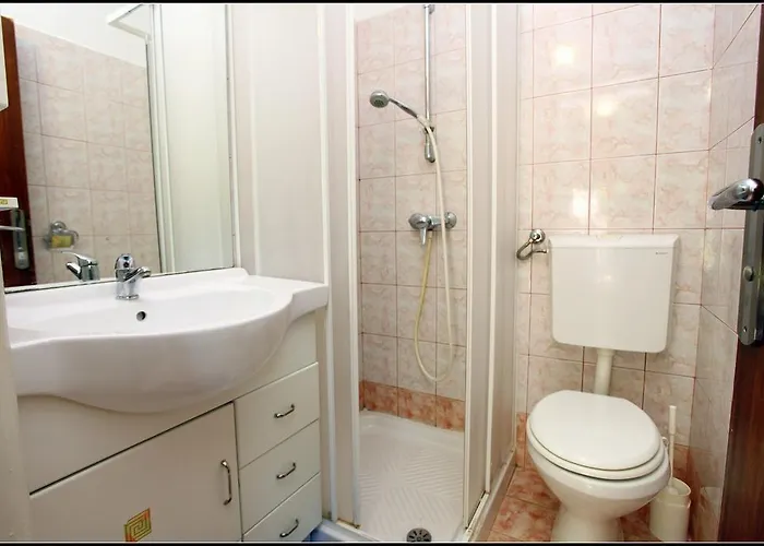 招待所 Champagne Vp