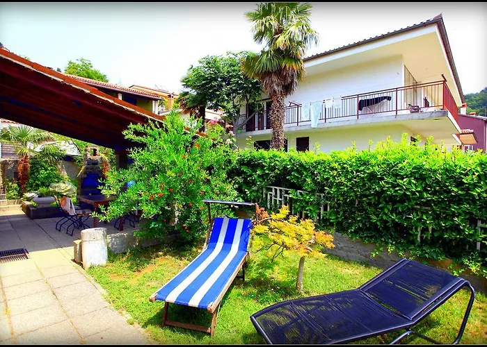 Champagne Vp 招待所 3*